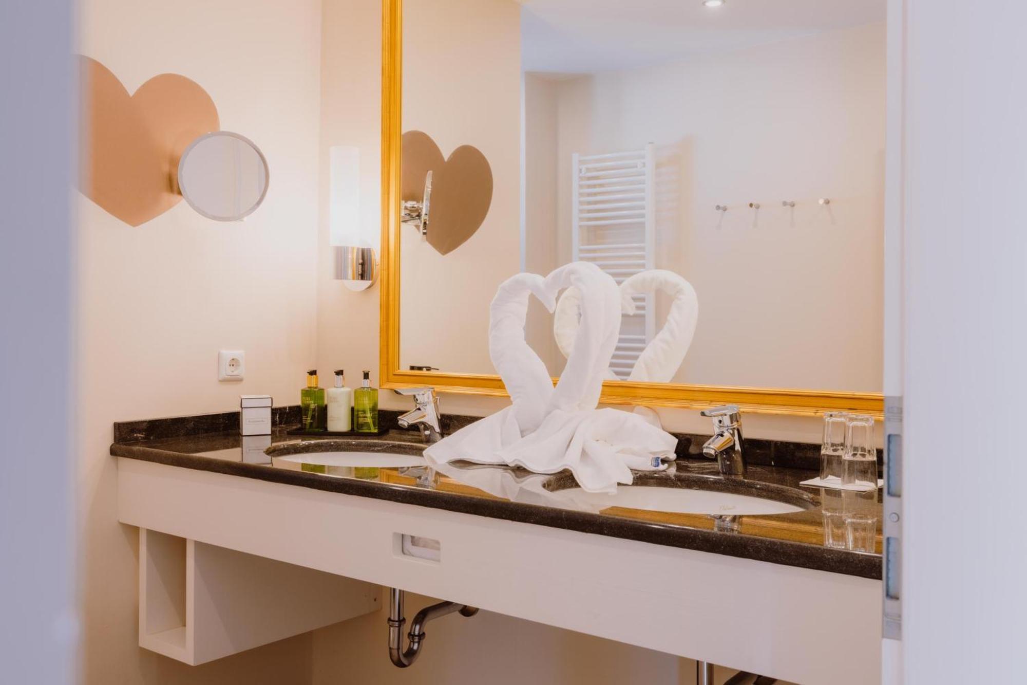 Alpen-Herz Romantik & Spa - Adults Only Ladis Ngoại thất bức ảnh